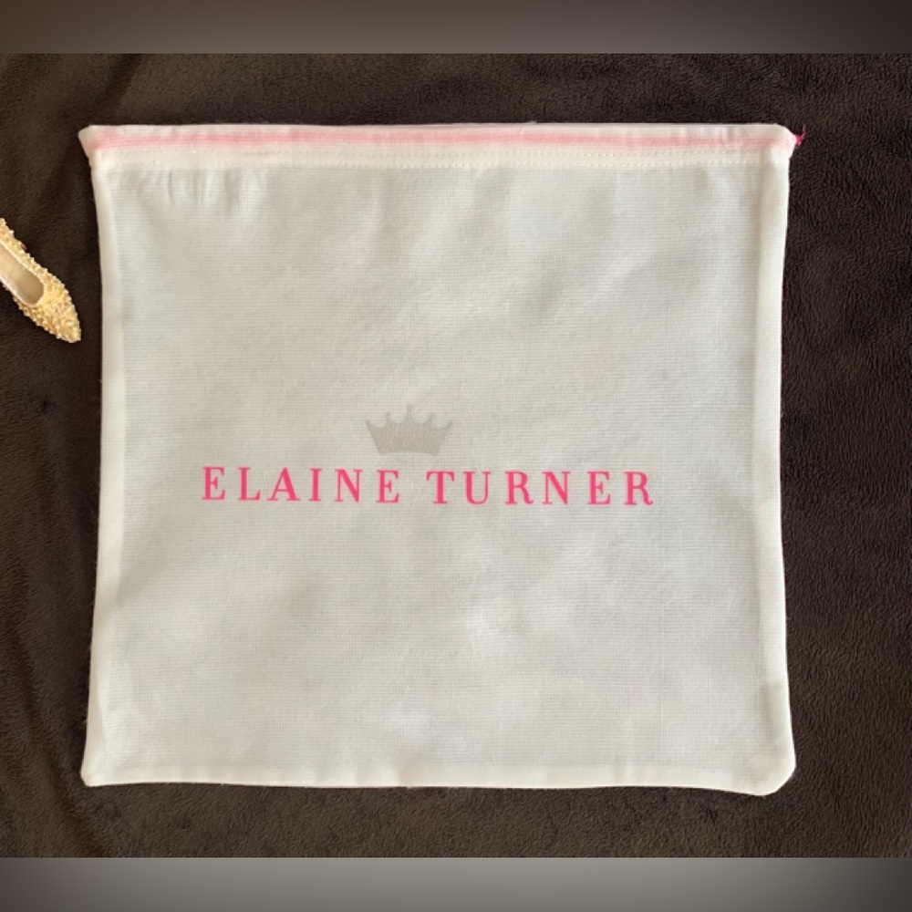 ELAINE TURNER white smaller drawstring dust bag LNWOT ++